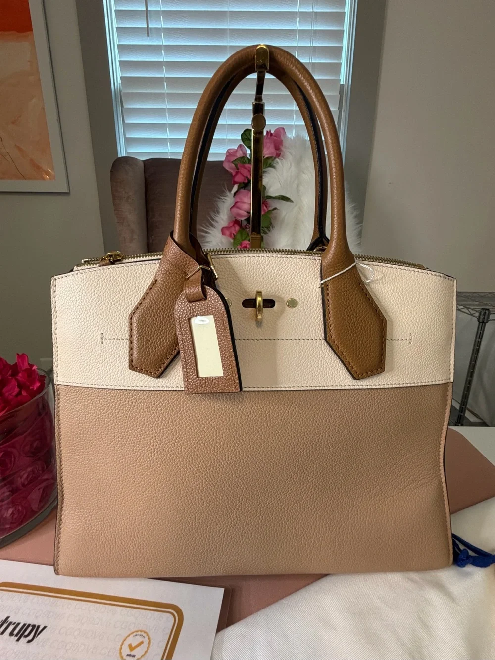 Authentic Louis Vuitton City Steamer PM Two-Tone Tan & Cream Leather Tote COA